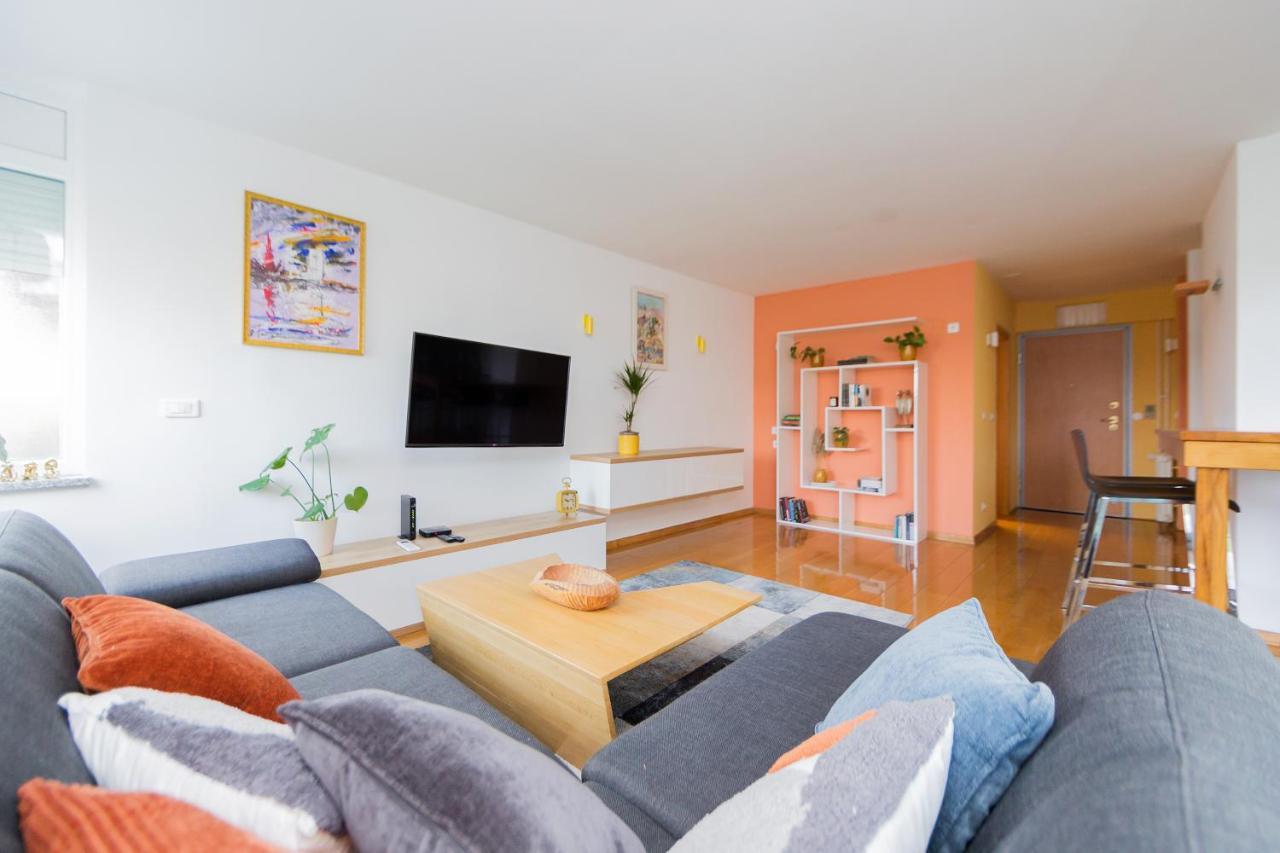 Apartman Bruna Self Check-In Osijek Exterior photo