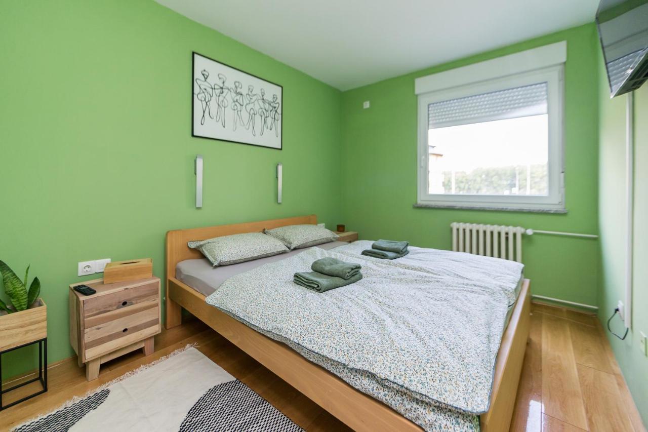 Apartman Bruna Self Check-In Osijek Exterior photo
